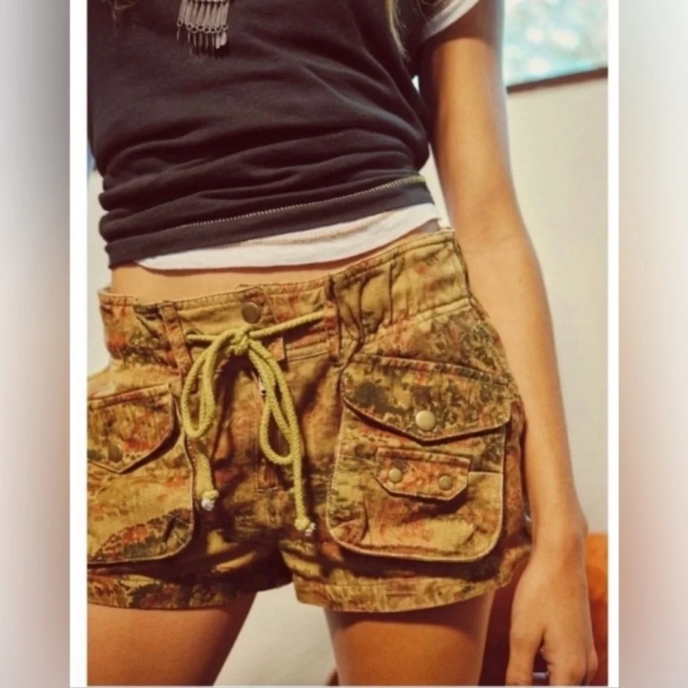 COPY - NWT Free People Printed Waimea slouchy shorts